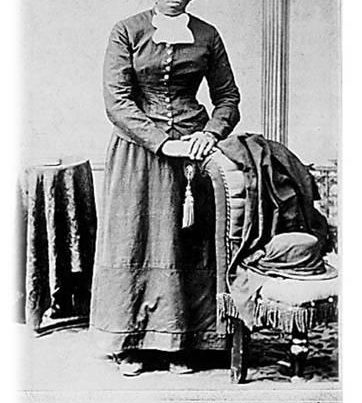 From Petticoats to Policy: The NCWHS presents at the National Association for Interpretation workshop